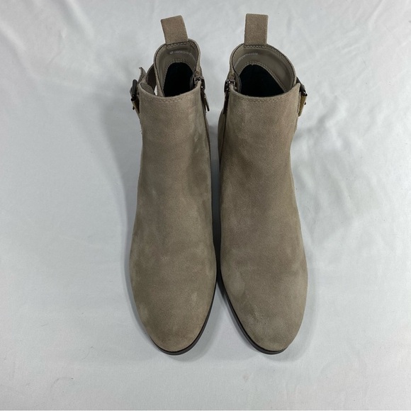 Blondo Saddie Waterproof Taupe Mushroom Suede Booties - Picture 8 of 9